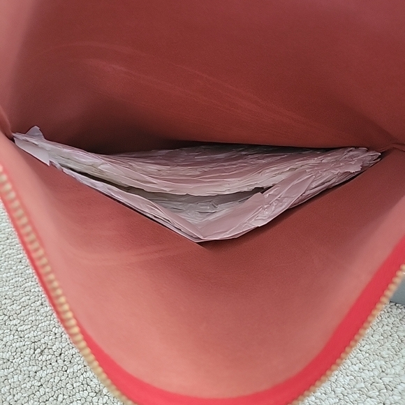 Everlane Red Foldover Clutch - Picture 8 of 11